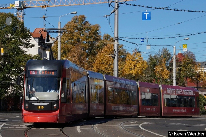 Bild: TW 1218 biegt am Connewitzer Kreuz in die Bornaische Str. ab, in Richtung Lößnig.