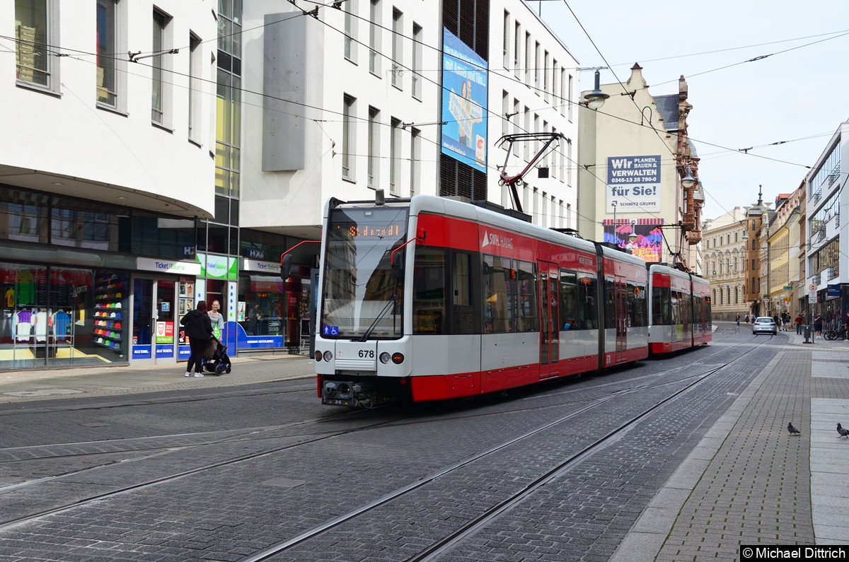 678 + 679 als Linie 1 in der Großen Steinstraße.